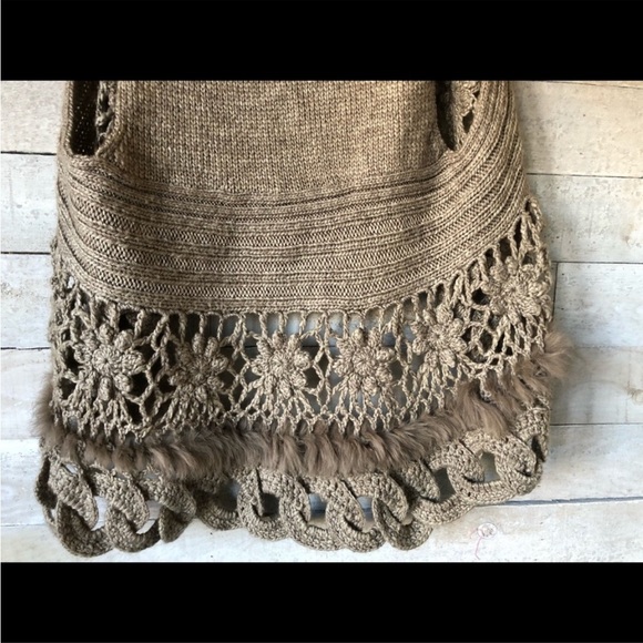 🎯HOST PICK🎯- Crochet sweater 🧶 - Picture 5 of 12